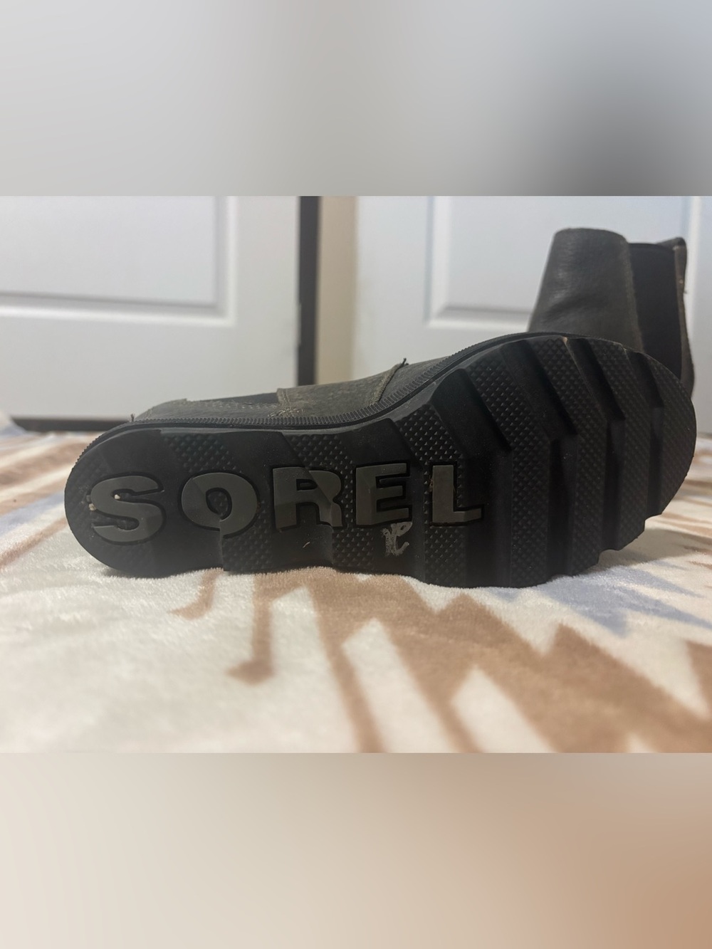 Sorel Black Chelsea-Style Ankle Boots